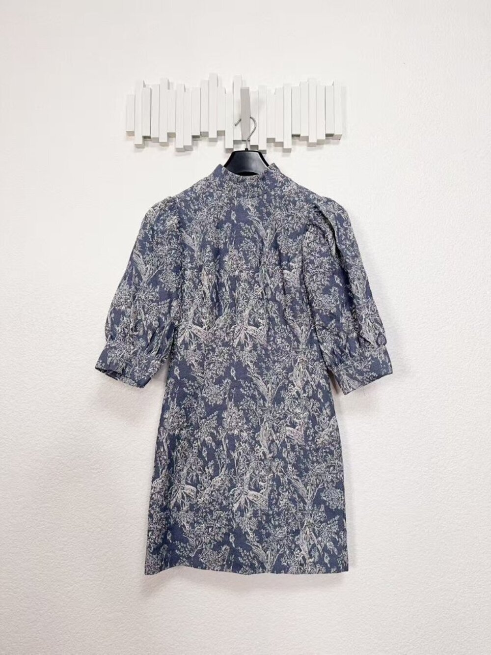En Saison Jodie Mini Dress	Denim Natural $136 Small - Picture 2 of 6